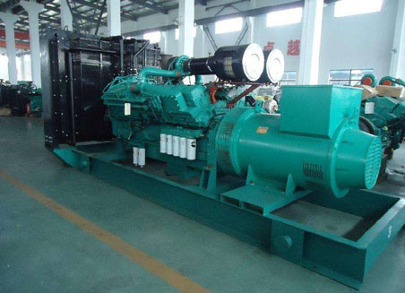 清城800kw康明斯柴油发电机组